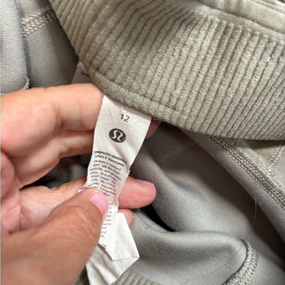 Lululemon Ribbed Softstreme flared pants - Picture 2 of 3